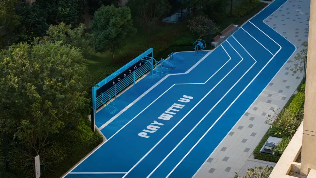 202312251741232831123