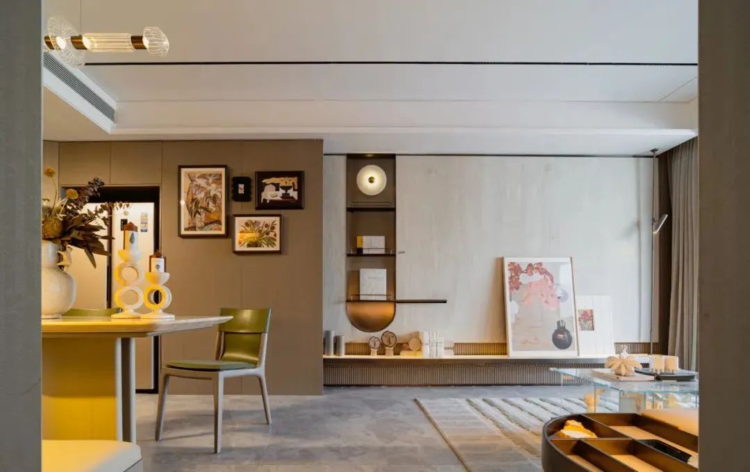 202403041553542645298